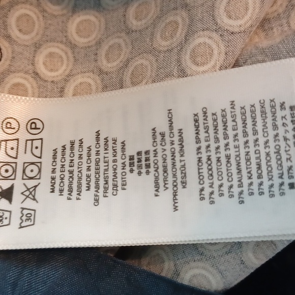 Michael Kors Shorts - Picture 8 of 8